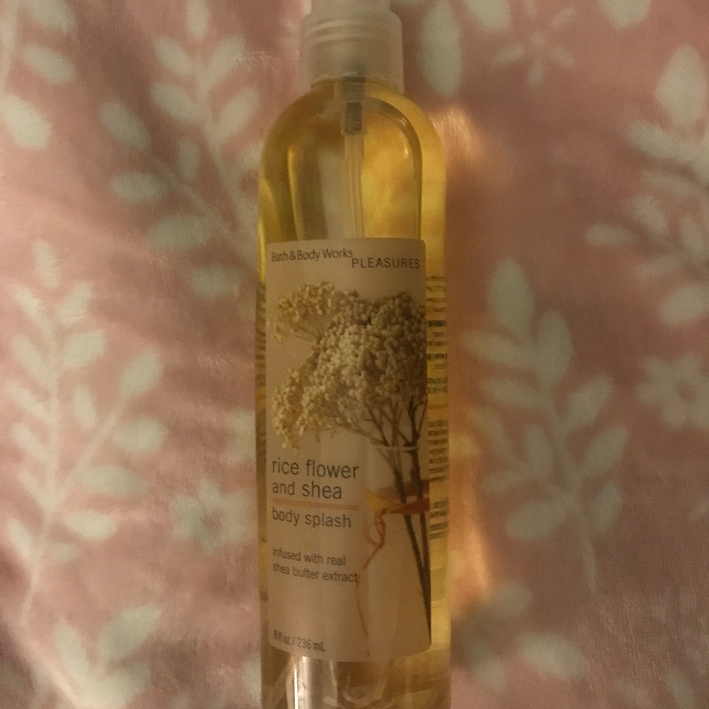 3 New Full Sized Bath and Body Works Spray